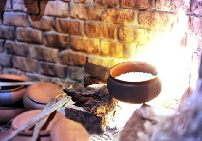 Bước 3: Cách Chưng Cất Phèn Chua Bằng Nồi Đất Bước 3: Cách Chưng Cất Phèn Chua Bằng Nồi Đất