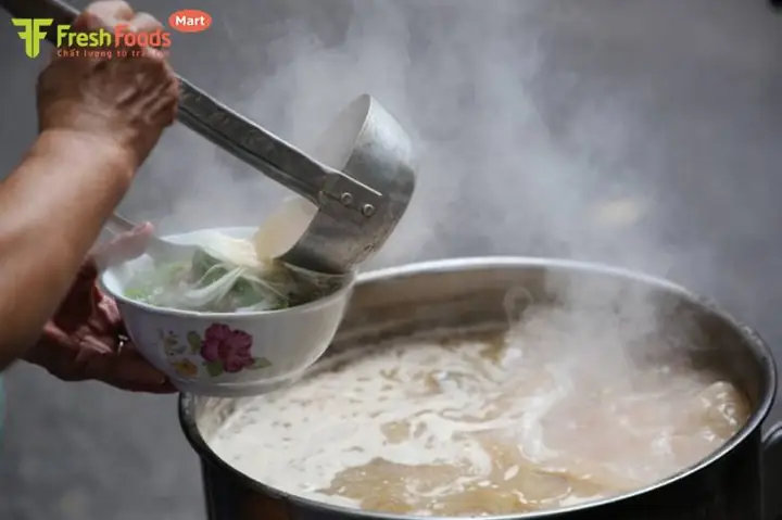 Cách Nấu Phở Bò Tái Nạm