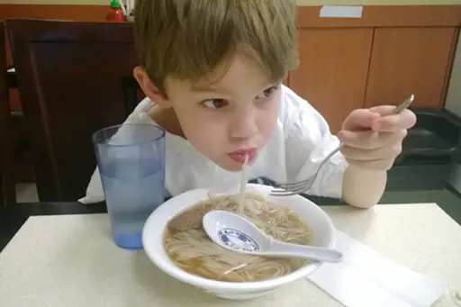 cách nấu phở gà cho bé cách nấu phở gà cho bé