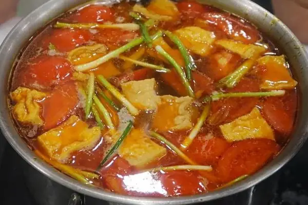 Nấu Nước Dùng Bún Riêu