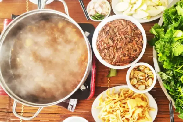 Cách Nấu Lẩu Rươi Ngon – Món Ngon Độc Đáo Cho Ngày Lạnh