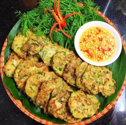 Từ Lâu, Rươi Đã Trở Thành Đặc Sản Miền Bắc. Rươi Không Chỉ Ngon Mà Còn Bổ Dưỡng Với Hàm Lượng Chất Dinh Dưỡng Cao, Chế Biến Thành Nhiều Món Ăn Hấp Dẫn, Trong Đó Không Thể Không Kể Đến Món Ăn Rươi Rán Trứng Đơn Giản, Dễ Làm. Trong Bài Viết Này, Tintuconline Xin Chia Sẻ Cách Làm Chả Rươi Trứng Ngon Như Ăn Ở Nhà Hàng. Từ Lâu, Rươi Đã Trở Thành Đặc Sản Miền Bắc. Rươi Không Chỉ Ngon Mà Còn Bổ Dưỡng Với Hàm Lượng Chất Dinh Dưỡng Cao, Chế Biến Thành Nhiều Món Ăn Hấp Dẫn, Trong Đó Không Thể Không Kể Đến Món Ăn Rươi Rán Trứng Đơn Giản, Dễ Làm. Trong Bài Viết Này, Tintuconline Xin Chia Sẻ Cách Làm Chả Rươi Trứng Ngon Như Ăn Ở Nhà Hàng.