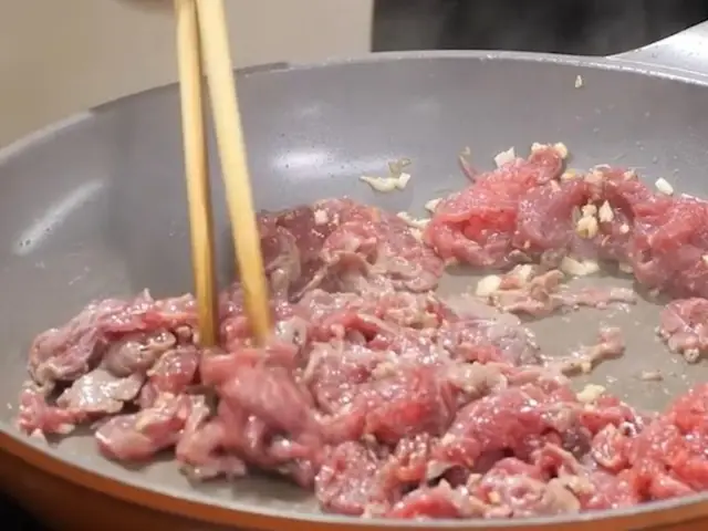 Xào thịt bò chín mềm