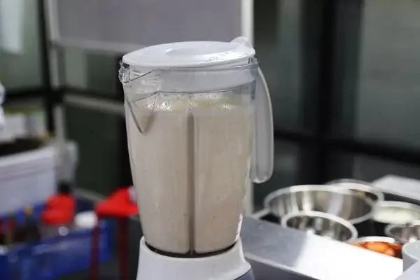 Xay Đậu Nành Lấy Nước Cốt