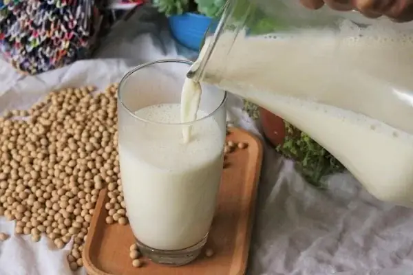 Cách nấu sữa đậu nành bằng máy xay sinh tố Cách nấu sữa đậu nành bằng máy xay sinh tố