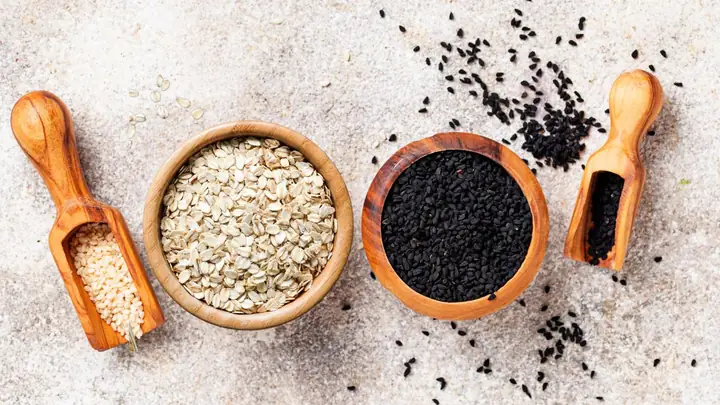 Cách Nấu Sữa Yến Mạch Bằng Máy Kết Hợp Với Mè Đen