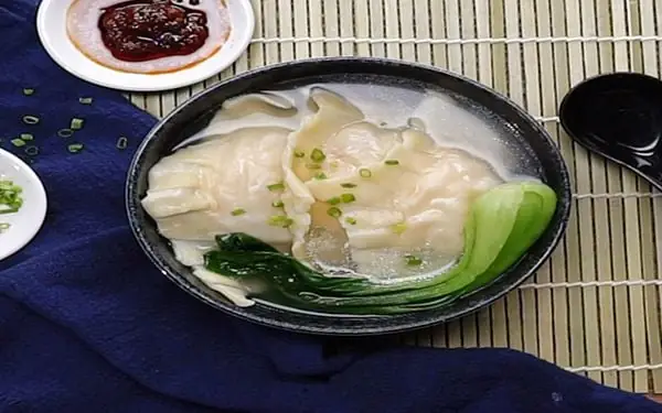 Bước 2: Đong Nước Dùng