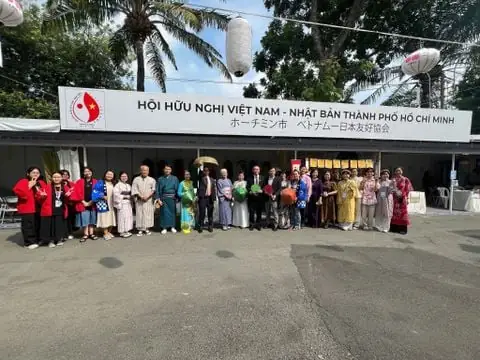 ECOLOTUS Kết Hợp Cùng Bảo Tàng Áo Dài Tham Gia Lễ Hội Việt Nhật 2025: Lan Tỏa Văn Hóa và Hình Ảnh Việt Nam Đến Bạn Bè Quốc Tế