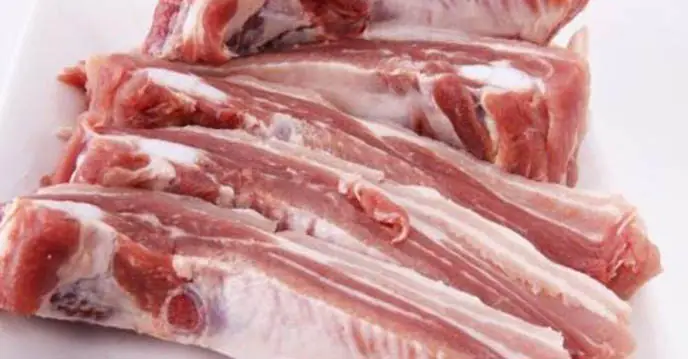 1. Nguyên liệu để làm sườn non ram(Cho 4 người ăn)