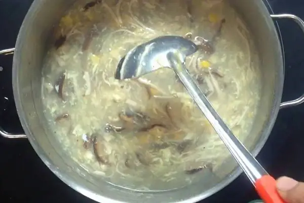 Hoàn thiện món súp