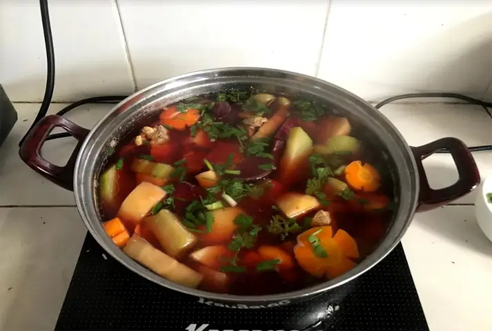 Cách nấu súp xương heo rau củ ngon ngọt, bổ dưỡng tại nhà Cách nấu súp xương heo rau củ ngon ngọt, bổ dưỡng tại nhà