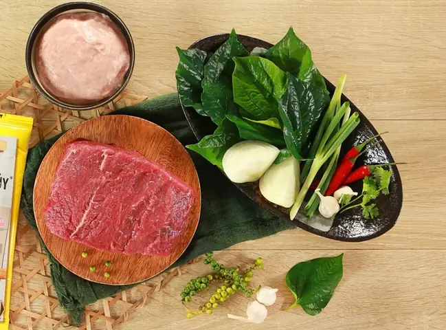 Canh Thịt Bò Lá Lốt Là Một Món Ngon, Bổ Dưỡng Lại Dễ Nấu, Thường Được Yêu Thích Trong Các Bữa Ăn Gia Đình.