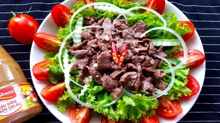 20. Salad Bò