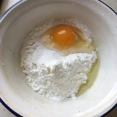 Pha bột chiên giòn