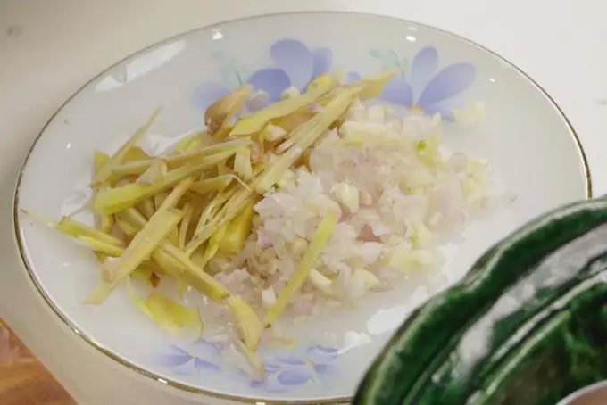 Bước 1 Sơ chế nguyên liệu: