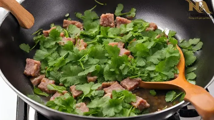 Cách Chế Biến Thịt Mèo Xào Rau Má