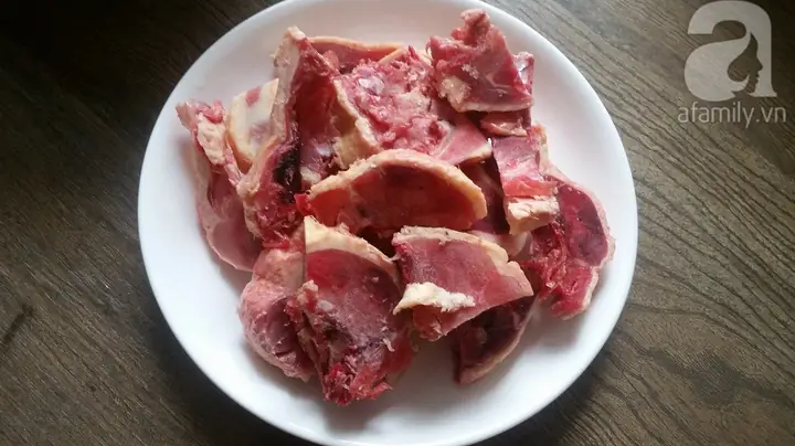 Trời Đông Lạnh Giá Bữa Tối Có Món Ngan Rang Sả Nóng Hổi Ăn Cùng Cơm Trắng Ngon Phải Biết! Trời Đông Lạnh Giá Bữa Tối Có Món Ngan Rang Sả Nóng Hổi Ăn Cùng Cơm Trắng Ngon Phải Biết!