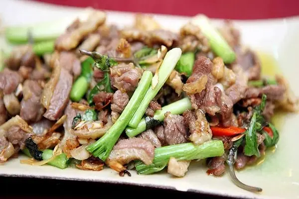 Nguyên liệu món thịt ngỗng xào lăn