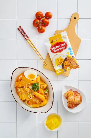 Bí Quyết Nấu Tokbokki Phô Mai Kem Rose Ngon Khó Cưỡng!