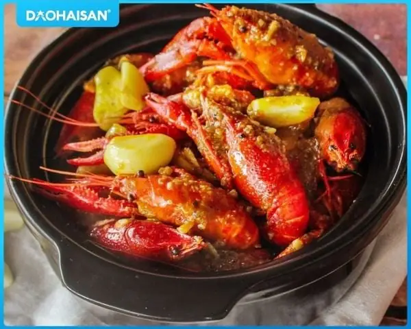 Cách Chọn Tôm Hùm Đất Tươi Ngon Cho Món Tôm Hùm Đất Sốt Cay