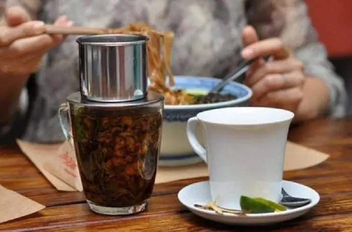 Trà Hoa Cúc - Thức Uống Thân Quen Của Người Dân Hải Phòng