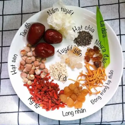 Cách Nấu Chè Dưỡng Nhan Đơn Giản Tại Nhà- Ảnh 3. Cách Nấu Chè Dưỡng Nhan Đơn Giản Tại Nhà- Ảnh 3.