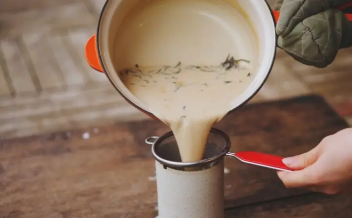 Bước 3: Pha Trà Sữa Bước 3: Pha Trà Sữa