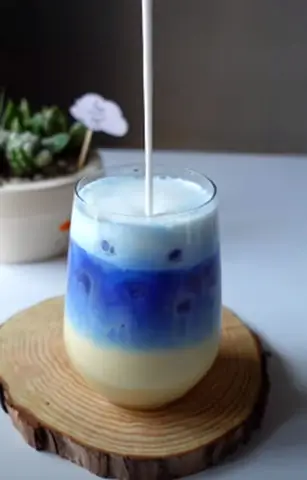 3. Công thức trà sữa hoa đậu biếc chi tiết đơn giản 3. Công thức trà sữa hoa đậu biếc chi tiết đơn giản