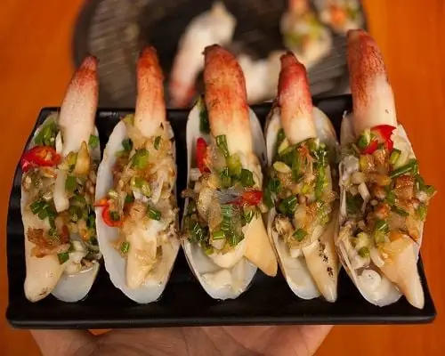 Tu Hài Baby Nướng Mỡ Hành.