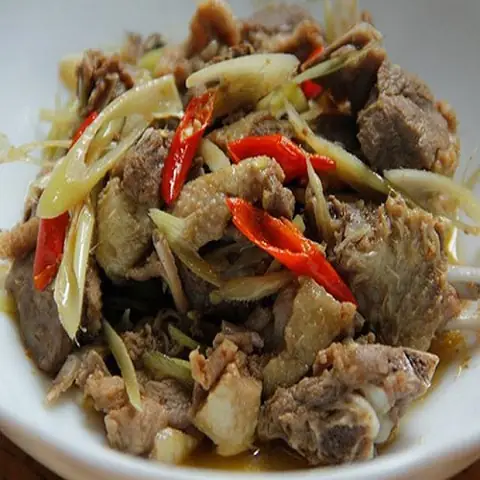 Kích thích vị giác với món thịt vịt rang sả gừng ngon đúng vị Kích thích vị giác với món thịt vịt rang sả gừng ngon đúng vị