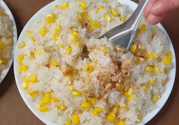 Bí Quyết Nấu Xôi Bắp Ngon