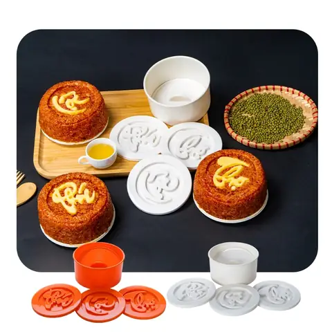 Bước 4: Ép Xôi Vào Khuôn Bước 4: Ép Xôi Vào Khuôn