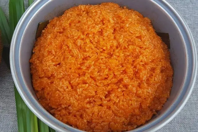 3. Cách nấu xôi gấc ngon bằng nồi cơm điện