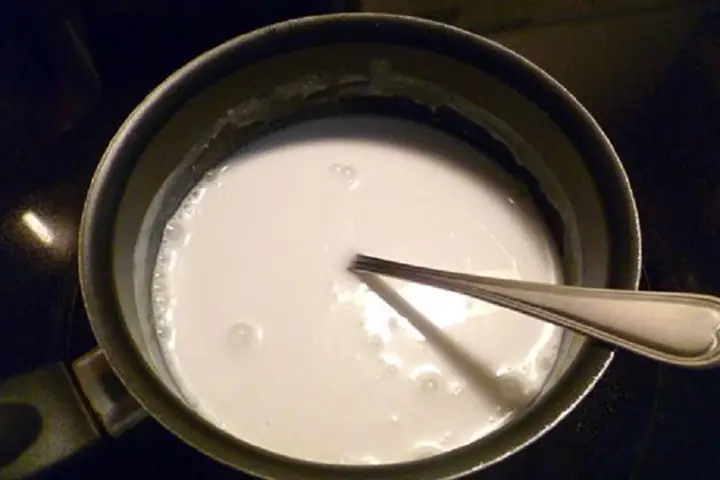 2. Cách bước thực hiện cách nấu xôi lá dứa bằng nồi cơm điện 2. Cách bước thực hiện cách nấu xôi lá dứa bằng nồi cơm điện