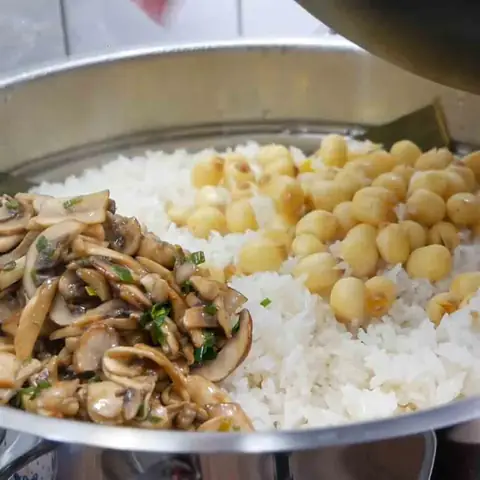 Hoàn Thành Món Ăn