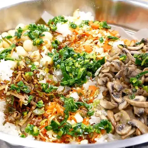 Hoàn Thành Món Ăn