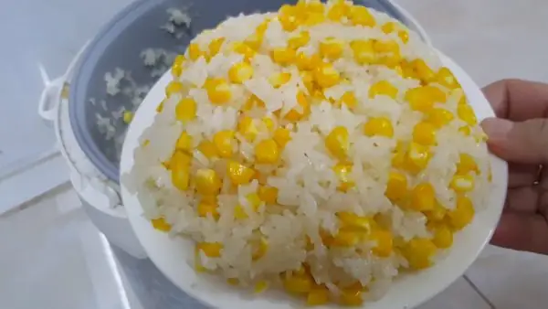 Món Xôi Ngô Ngọt Nước Cốt Dừa Ăn Hoài Không Chán