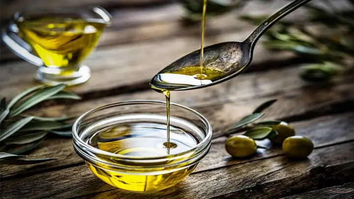 2.2. Dầu oliu trong việc dưỡng tóc