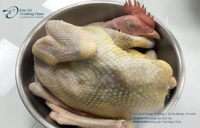 Bí Quyết Tạo Nên Hương Vị Đúng Điệu Của Món Cơm Gà Hội An