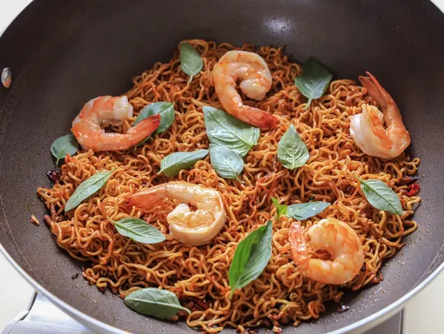 Hướng Dẫn Nấu Ăn Ngon: Các Bước Chế Biến Mì Xào Thác Nước Hướng Dẫn Nấu Ăn Ngon: Các Bước Chế Biến Mì Xào Thác Nước