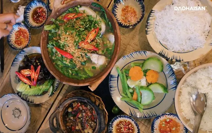 Bữa Cơm Gia Đình Đúng Chuẩn Phải Như Thế Nào? Bữa Cơm Gia Đình Đúng Chuẩn Phải Như Thế Nào?