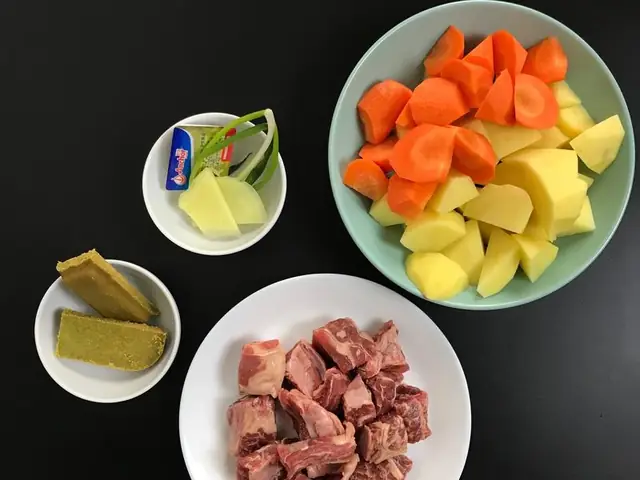 Nguyên Liệu Nấu Cà Ri